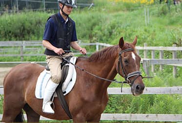 乗馬インストラクター